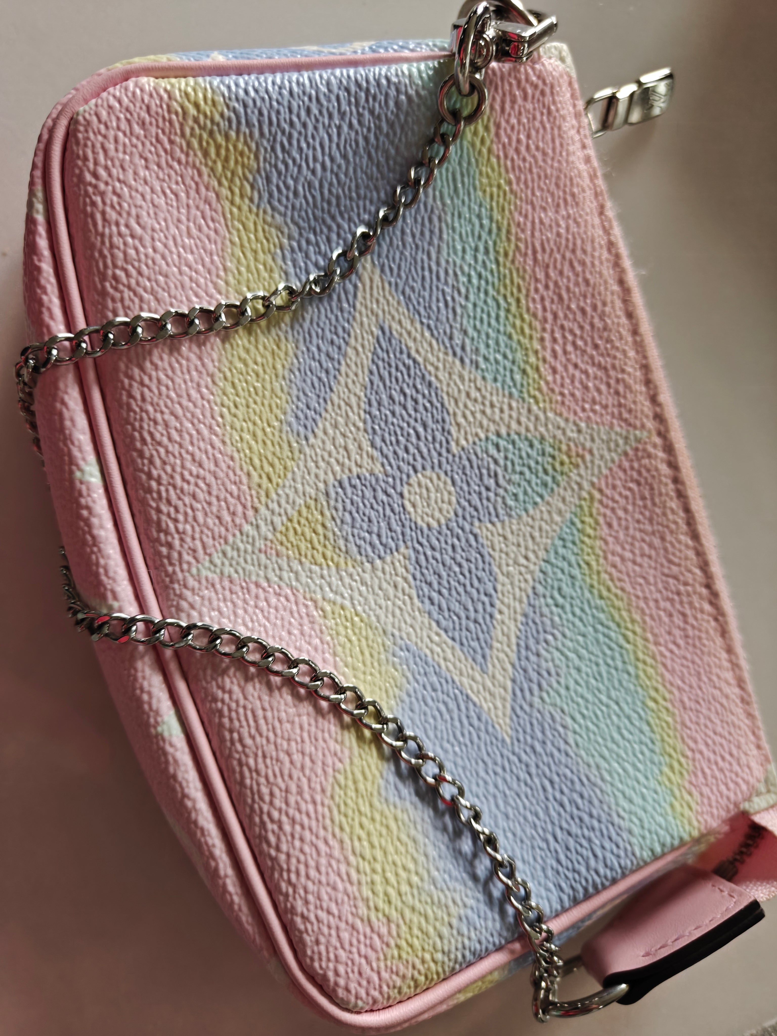 Louis Vuitton Mini pochette